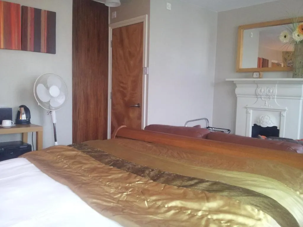 Amherst Brighton Guest house